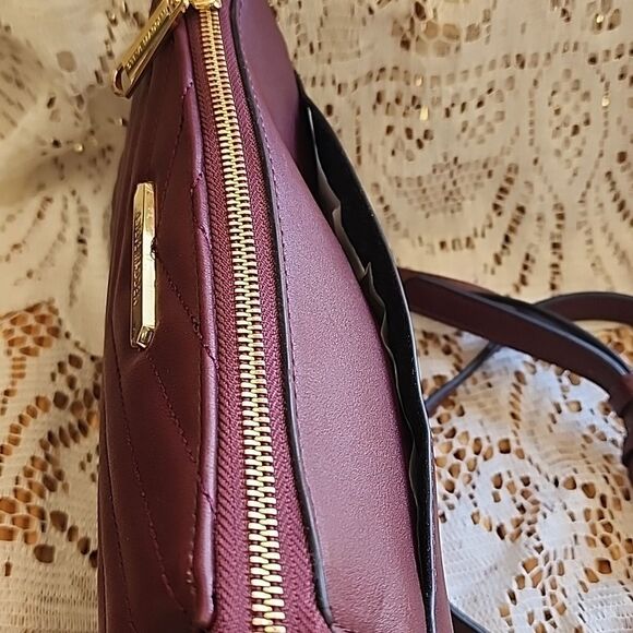 Plum Steve Madden Quilted Blexi Crossbody Bag - Picture 7 of 12